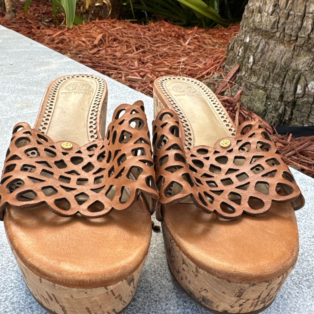 Tory Burch Dunn Leather Cutout Wedge Sandals